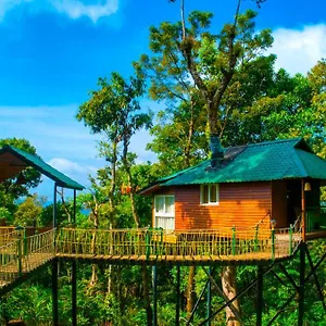 **** Resort Sitaram Mountain Retreat India